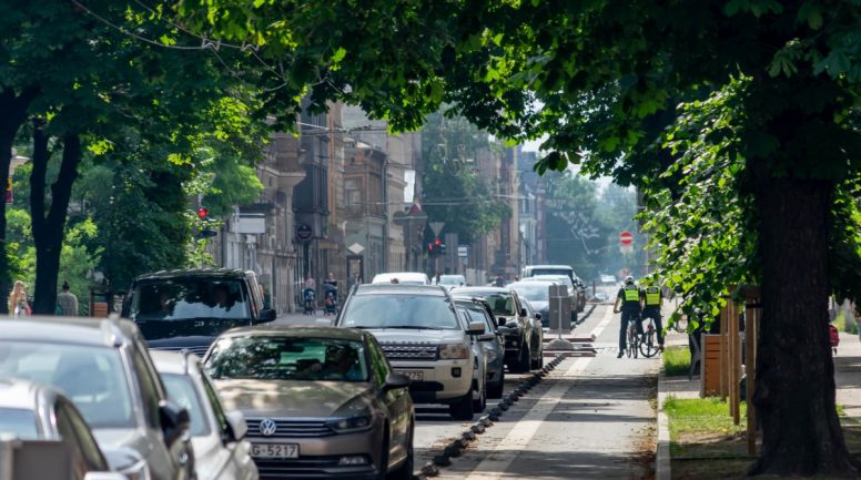 Mēneša laikā Rīgas centrā velopatruļas fiksē vairāk nekā 400 pārkāpumus
