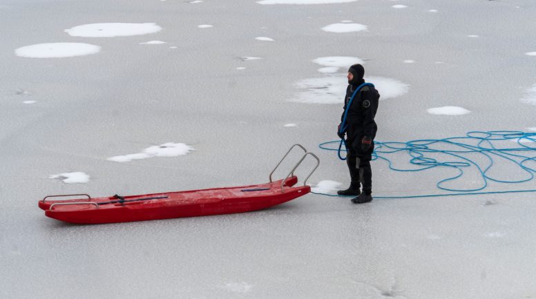 Rīgā no otrdienas atļauts atrasties uz atsevišķu ūdenstilpju ledus