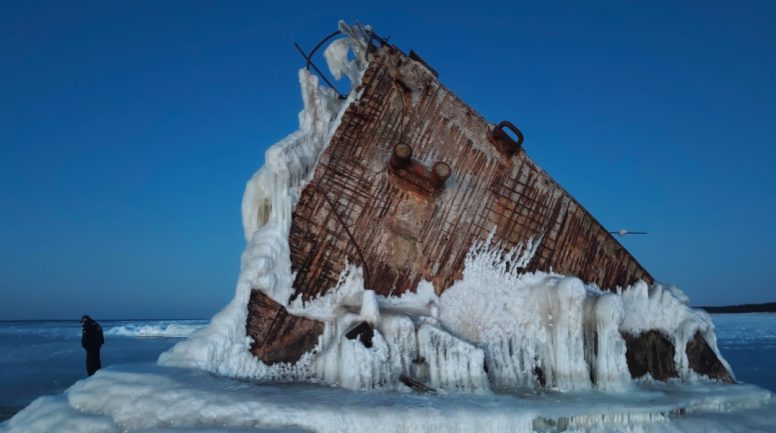 Policija atgādina – pārvietošanās pa Baltijas jūras piekrastes ūdeņu ledu ir aizliegta!