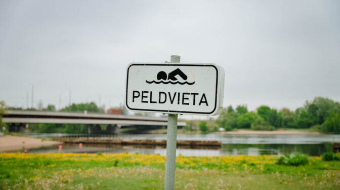 Noslēdzas oficiālā peldsezona; glābēji to aizvadījuši mierīgi